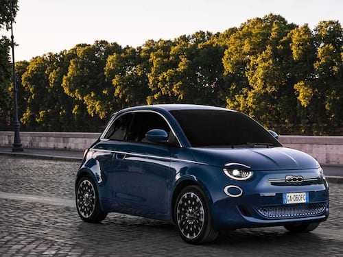 La Fiat 500 elettrica diventerà ibrida: ecco perché