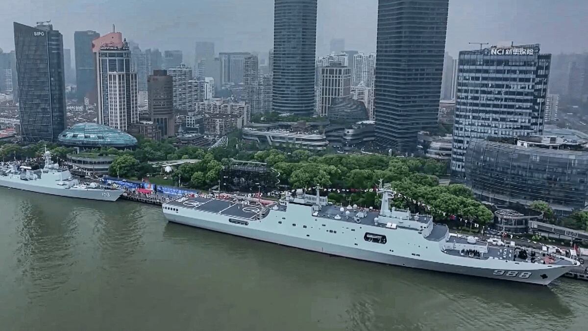 Pechino punta sulla maxi nave d'assalto anfibia: ecco la Type 075 Hainan