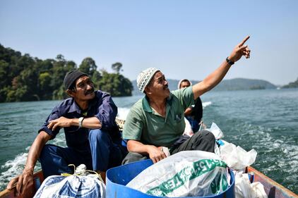 Malesia, cacciatori di miele 15