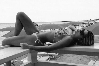 Maddalena Corvaglia, il bikini più esplosivo del Salento 1