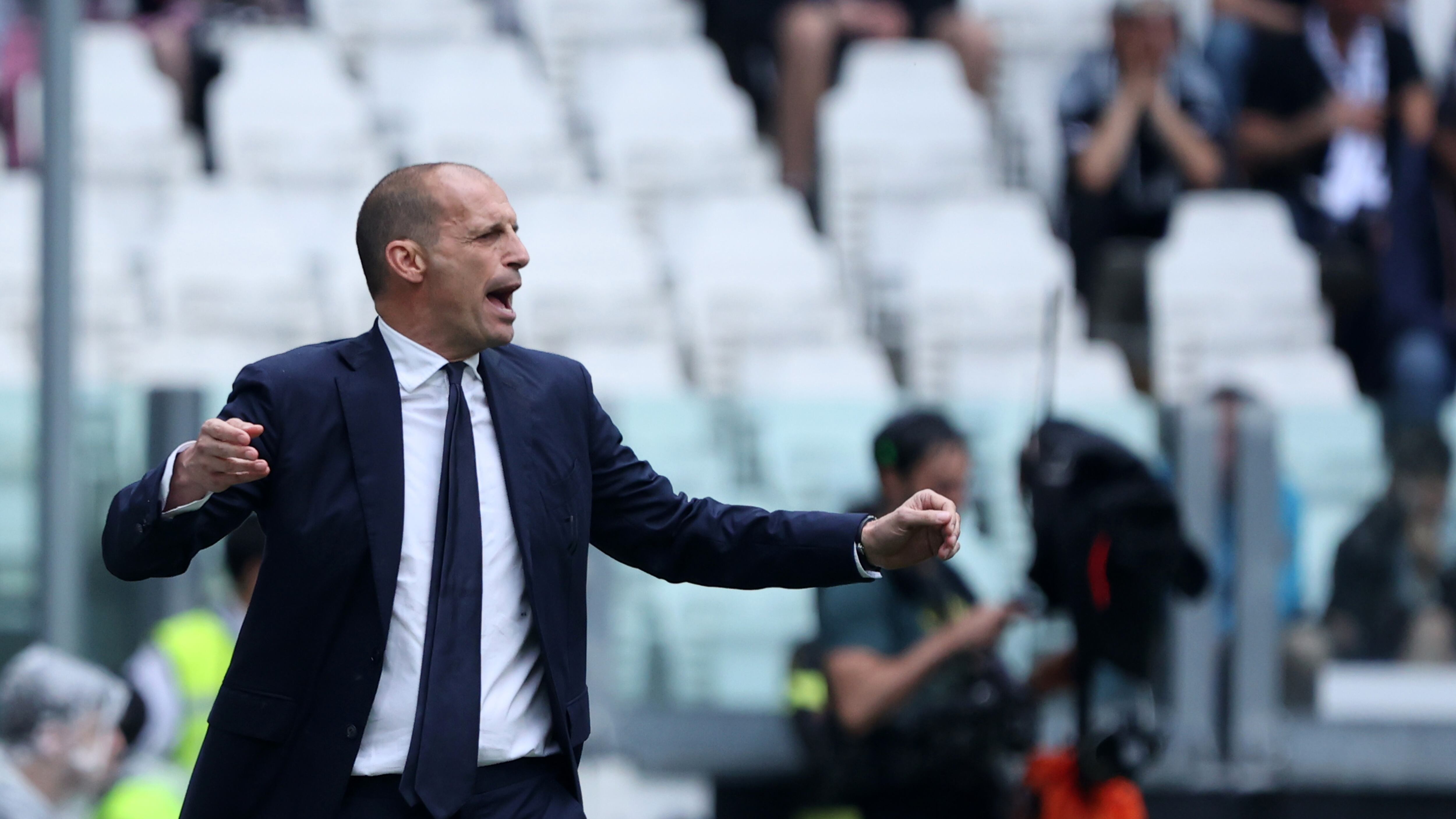Allegri gioca d'anticipo. Riapre già Milanello per svegliare il Diavolo