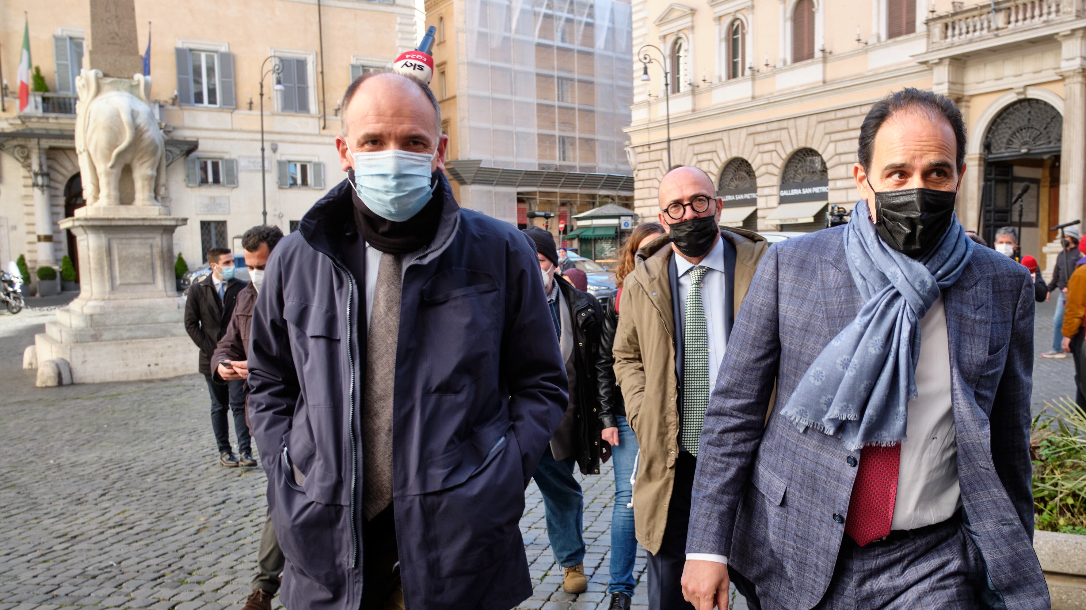 Macché fabbrica riformista: il Pd è una guerra per bande