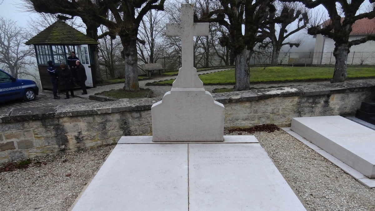Vandalizzata la tomba di Charles de Gaulle