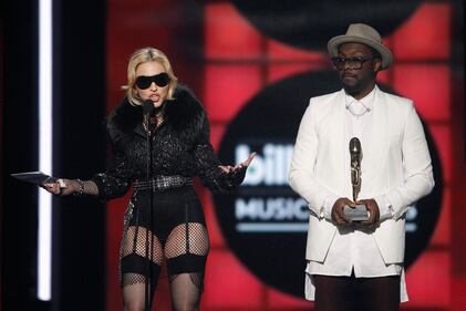 Billboard Music Awards: Madonna e J.Lo esplosive 7