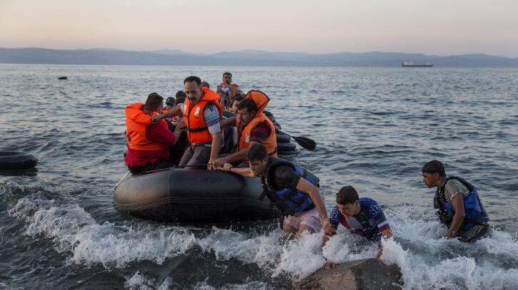 La Grecia ormai è un colabrodo L'esclusione da Schengen è vicina