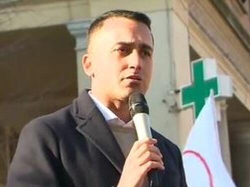 "Vaccinazioni a gennaio". Di Maio ora è sicuro sulla guerra al Covid-19