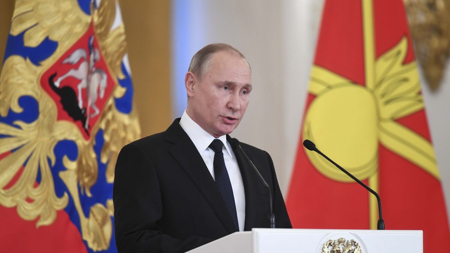 Trump frena: niente fretta. Ma ora Putin muove le navi
