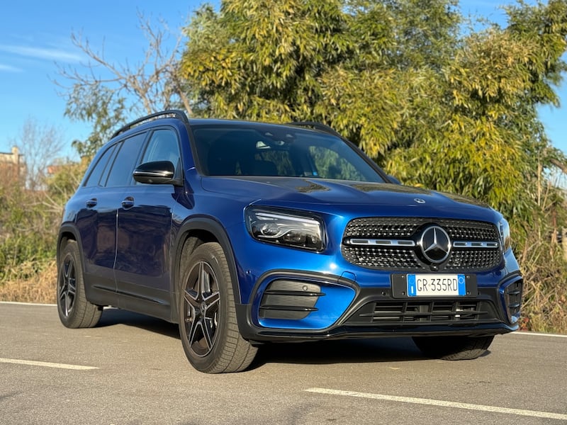 Mercedes GLB 2024: guarda la gallery del suv tedesco premium 7