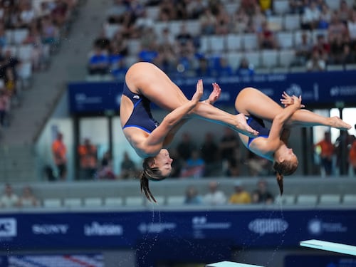 Pellacani da brividi, nuovo oro nel sincro 3 metri con Pizzini: quinto titolo da leggenda, mai nessuna come lei