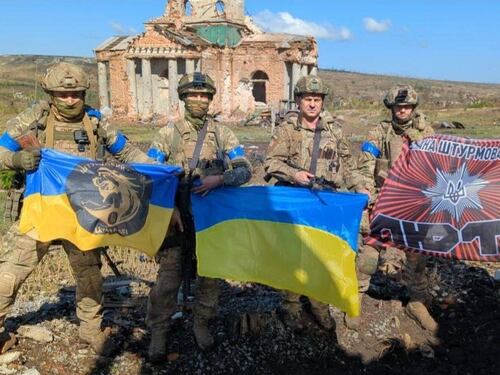 Kiev spinge su Bakhmut: liberato villaggio a sud. E saltano i viceministri della Difesa