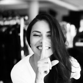 Adriana Lima regina di sensualità: gli scatti più hot della modella brasiliana 17