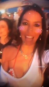 Elisabetta Gregoraci scatenata al Jova Beach Party 3