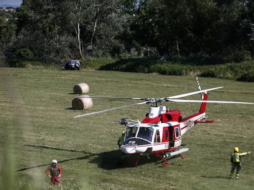 Roma, aereo biposto precipita nel Tevere: salvo pilota, disperso allievo
