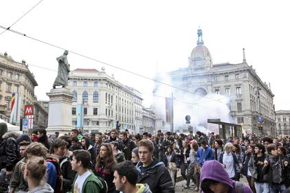 Studenti in piazza a Milano 4