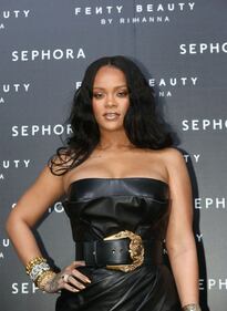 Rihanna hot, il corpetto è esplosivo 10