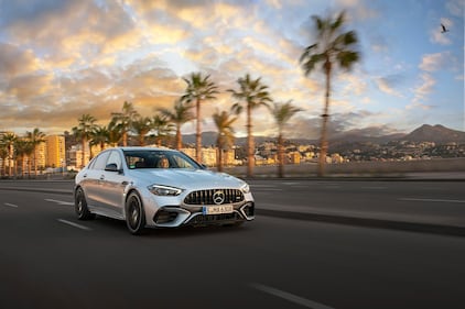 Mercedes-AMG C 63 S E Performance, guarda la gallery 3