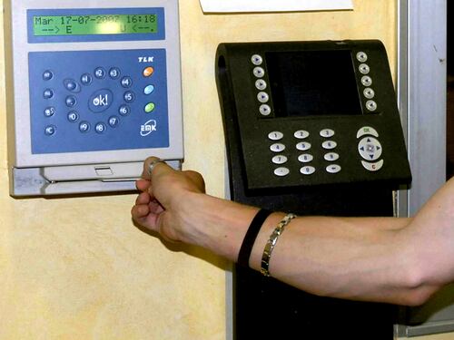 Roma, "furbetta del cartellino" licenziata in Campidoglio