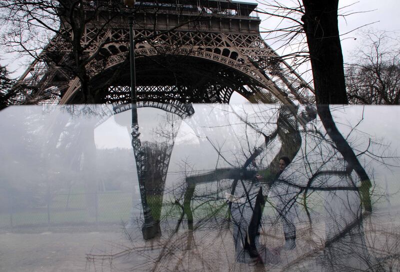 La parete di vetro anti-terrorismo intorno alla Tour Eiffel 9