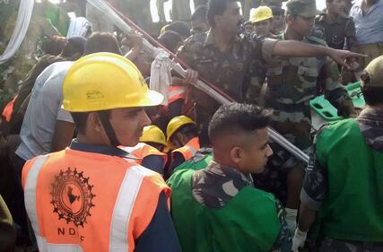 India un treno è deragliato in un grave incidente ferroviario 4