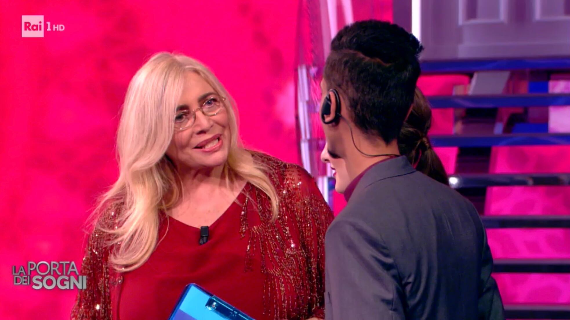 La gaffe in inglese di Mara Venier: "I'm very contenta"