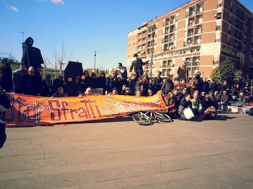Occupazioni violente e minacce. Ma giudici salvano il collettivo