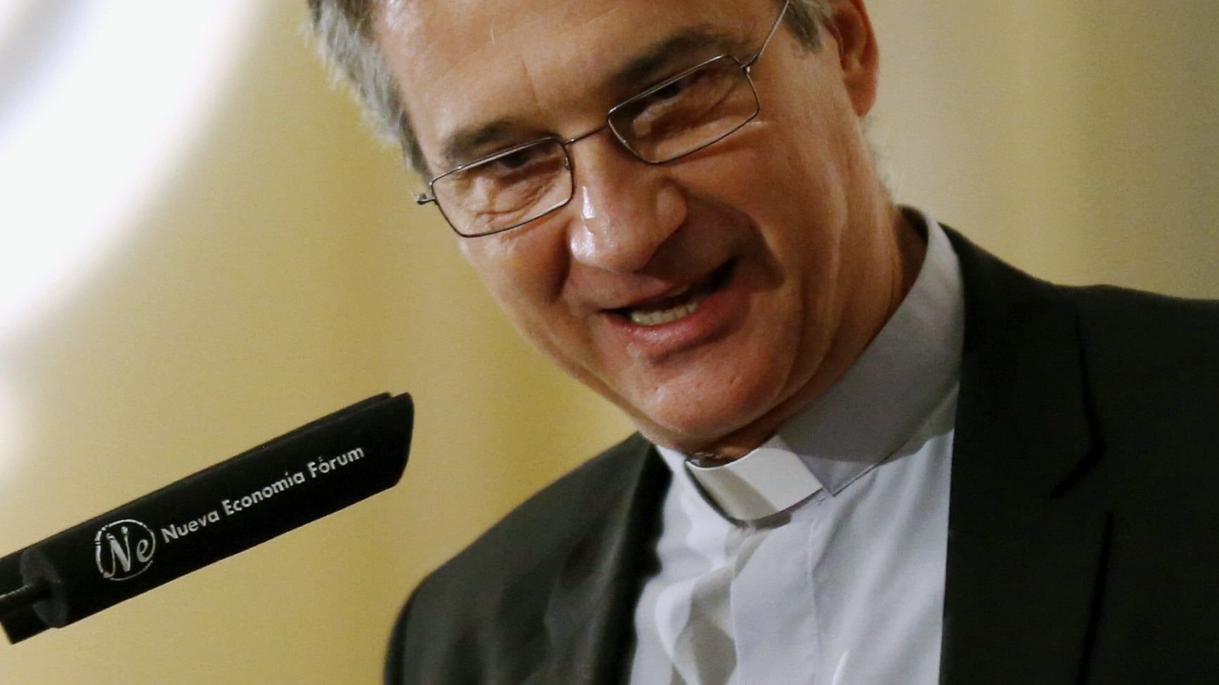 Censurò le critiche a Bergoglio: già pronto un incarico su misura