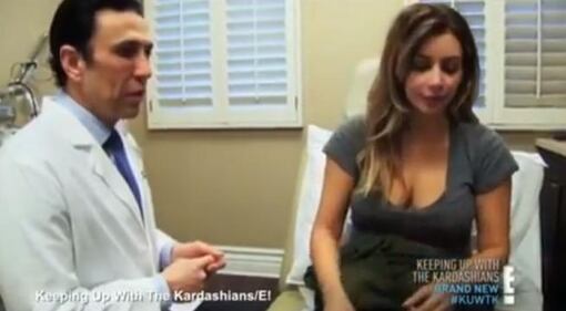 Kim Kardashian, laser sul seno per rimuovere le smagliature 13