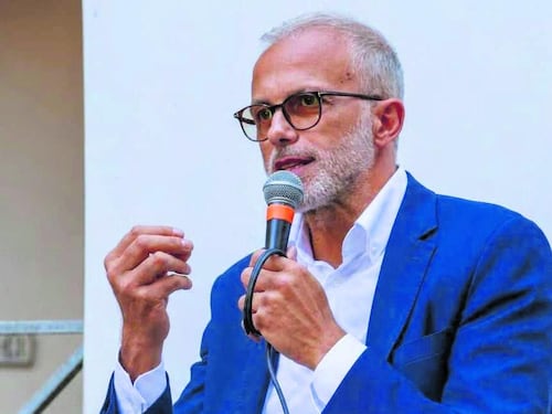 Il Pd tifa per le tasse e lancia Mr. Equitalia con l'aiutino