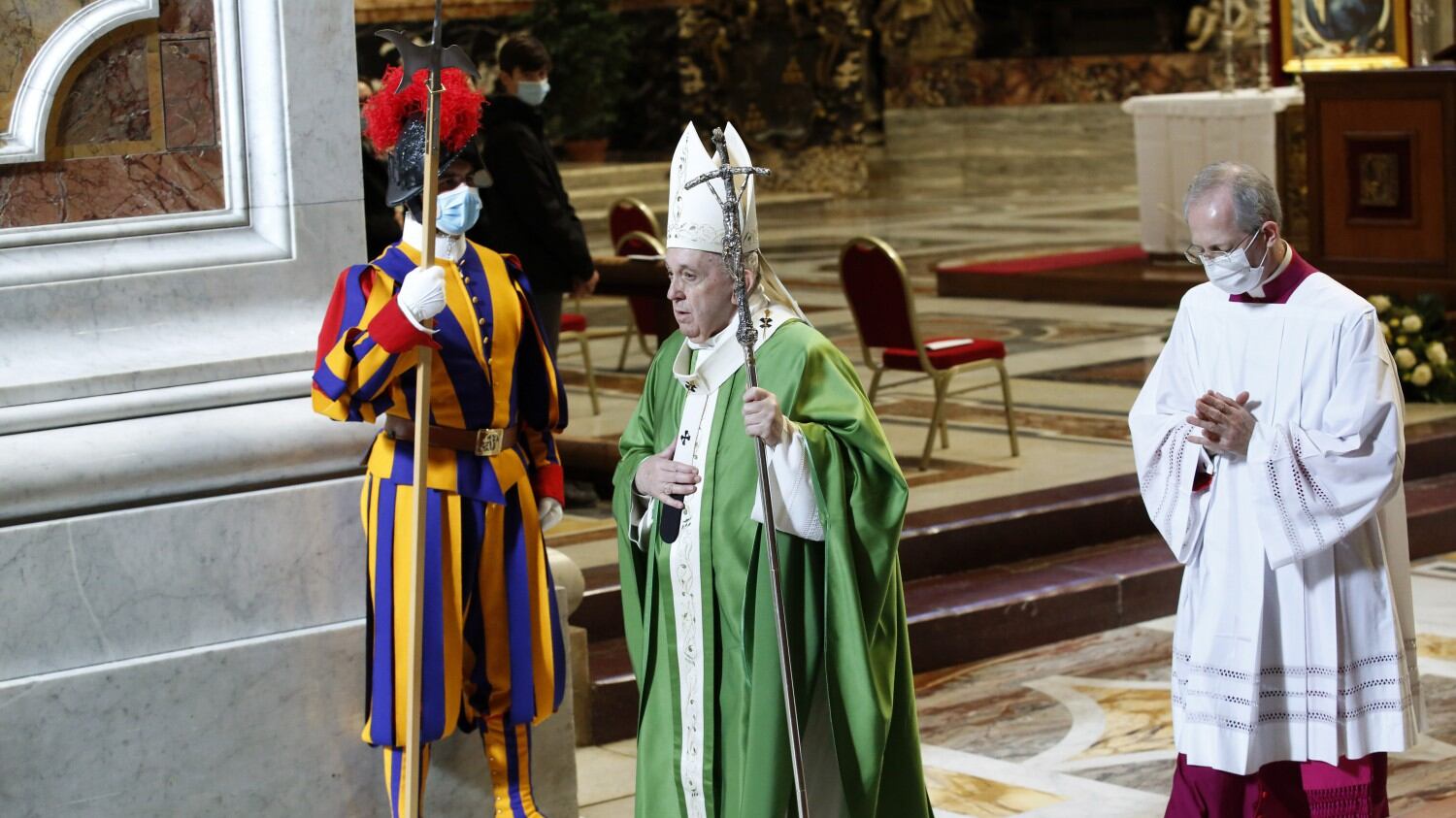 Così in Vaticano hanno deciso di far "saltare" l' otto dicembre