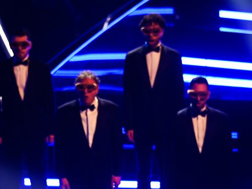 Sanremo 2024: ecco il look della prima serata del Festival di Dargen D'Amico