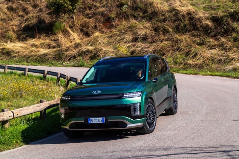 Hyundai Ioniq 9: guarda tutte le foto 8