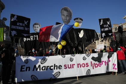 Manifestazioni e incidenti in Francia: le immagini delle proteste 2