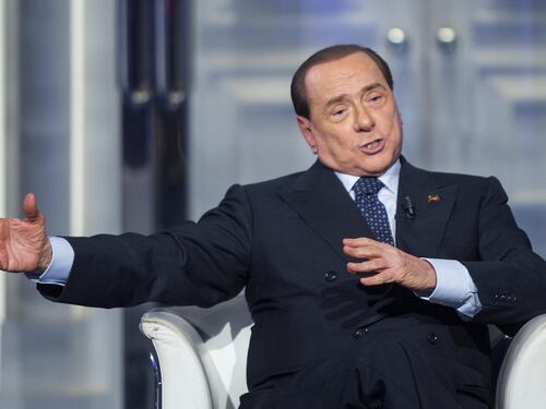 Vertice Berlusconi-Verdini: nuovo via libera al premier