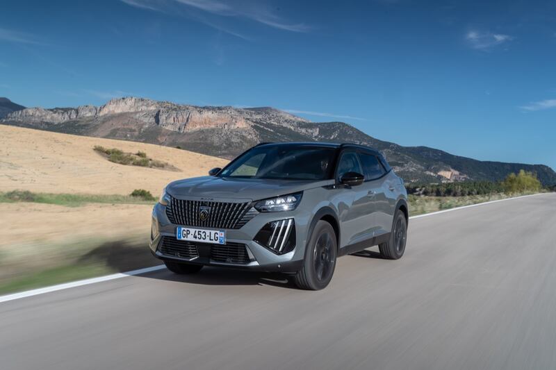 Nuova Peugeot 2008: guarda tutte le foto 4