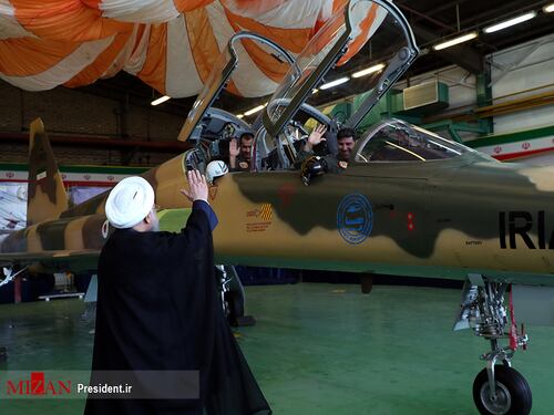 Iran, svelato il caccia Kosar