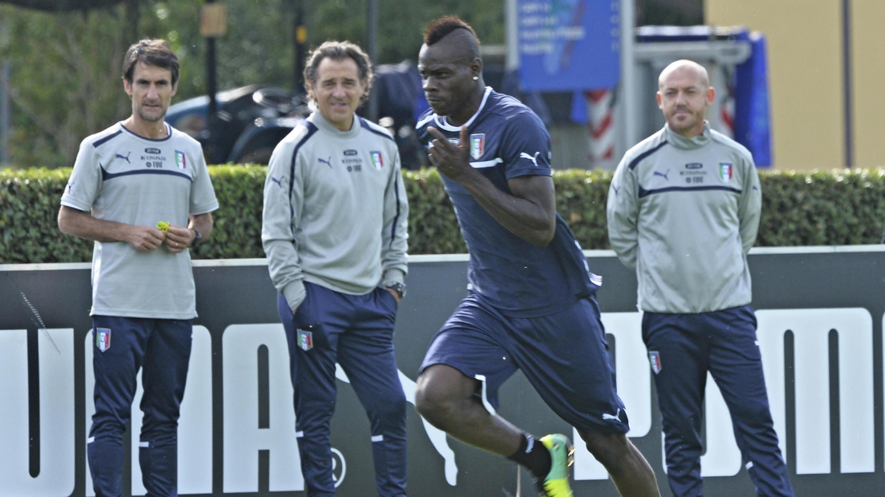 Balotelli smentisce: "Io simbolo anticamorra? A Napoli solo per giocare"