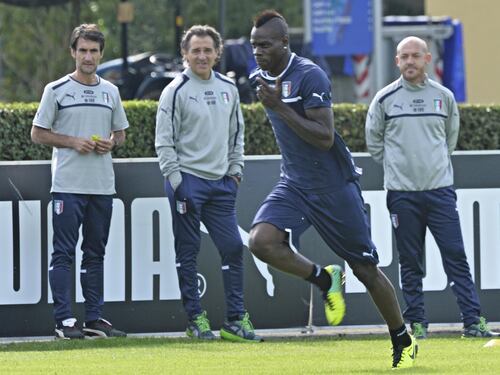Balotelli smentisce: "Io simbolo anticamorra? A Napoli solo per giocare"