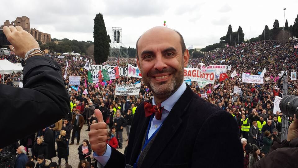 Diffamazione, Pillon costretto a risarcire l'Arcigay