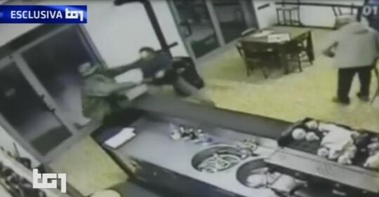 Budrio, ecco l'assalto di Igor al bar 6