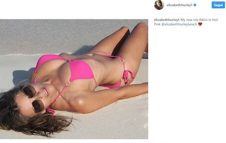 Liz Hurley esplosiva in bikini  2