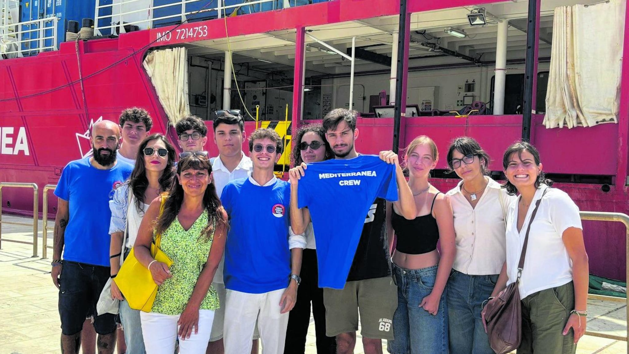 Il Pd sale sulla nave della Ong disobbediente. Ma mancano i big: sono ancora tutti in ferie