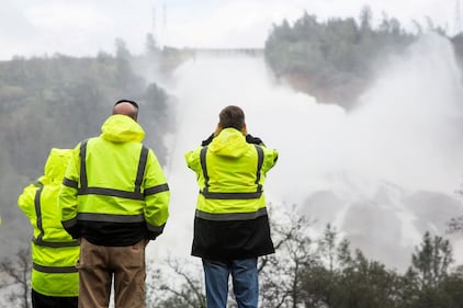 Paura in California: la diga di Oroville rischia di collassare 9