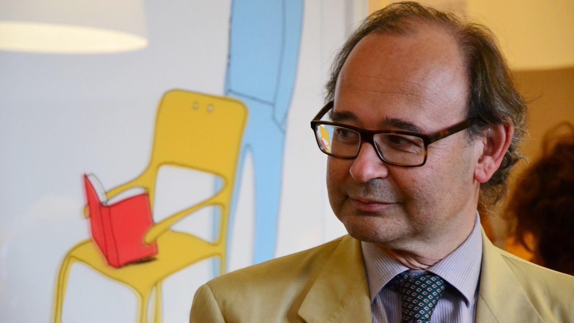"Io, ex manager bibliofilo offro un mondo da sfogliare"