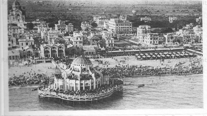 Ostia, CasaPound promette: "Ricostruiremo stabilimento dell'epoca fascista"
