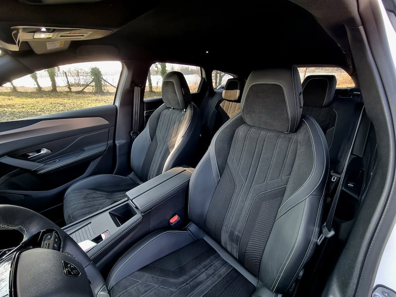 Peugeot 308 SW, guarda le foto 19