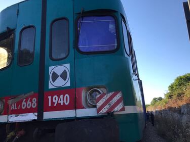 Salento, scontro su linea a binario unico 5