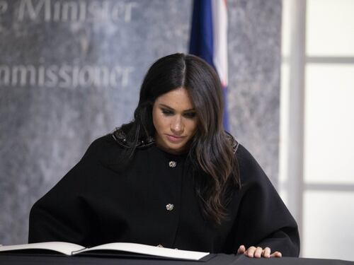 Meghan Markle in Nuova Zelanda dopo l’attentato terroristico. Nessuna maternità per la duchessa