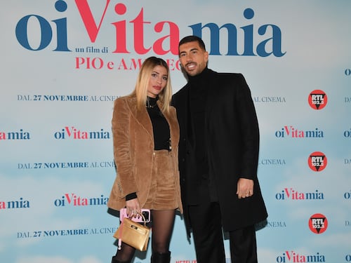 Ibiza, il gender reveal allo stadio, le nozze nella chiesa di Totti e Ilary: la storia tra Chiara Nasti e Mattia Zaccagni