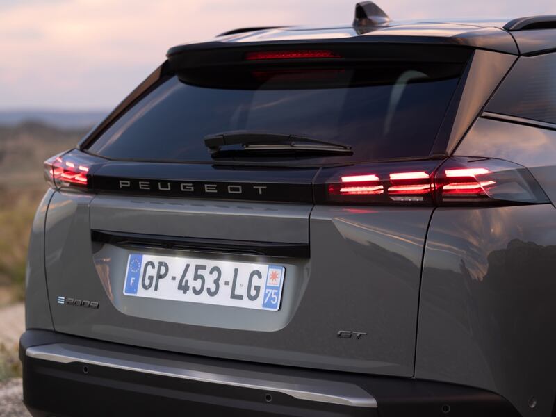 Nuova Peugeot 2008: guarda tutte le foto 12