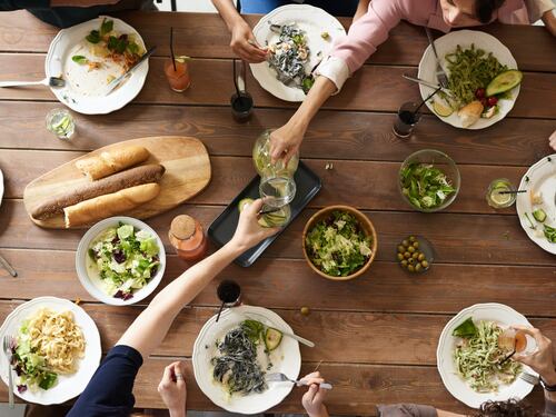 Il caro pausa-pranzo: quanto spendono al mese gli italiani
